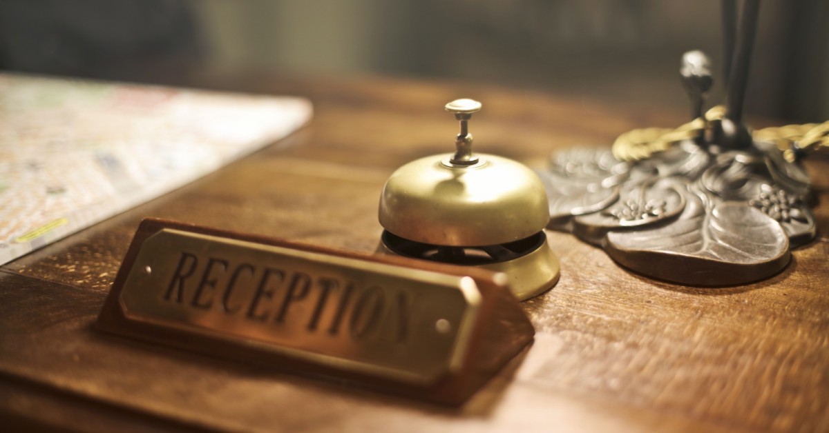 Daytime receptionist.
Alternative: Day shift receptionist or Receptionist during the day.