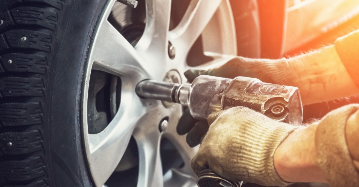 Tire and Wheel Installer